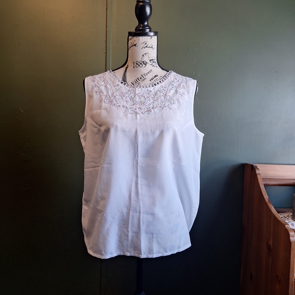 Embroidered White Sleeveless Top